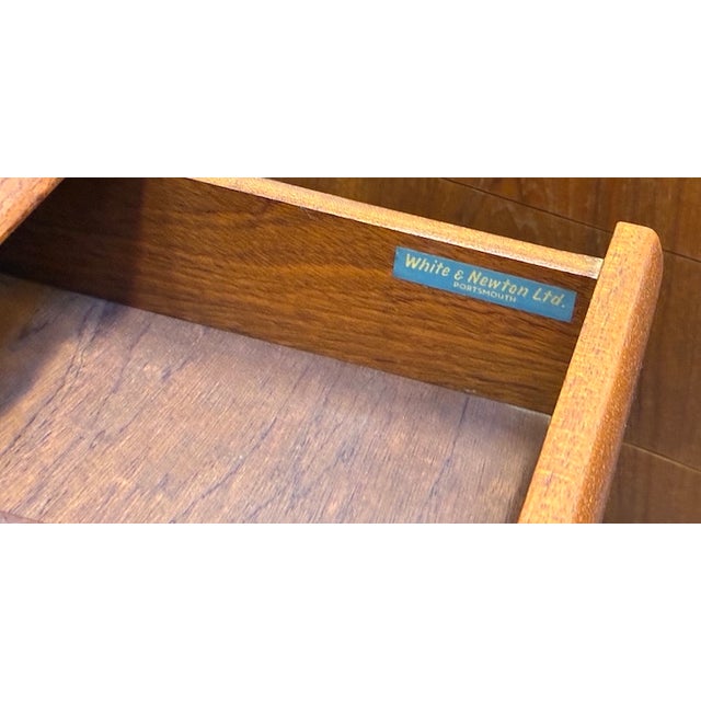 European Mid Century Modern Teak Credenza With Accordion Doors by White & Newton, Uk c.1960 For Sale - Image 9 of 13