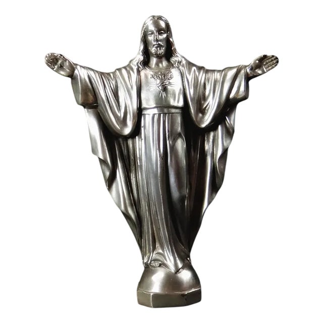 Art Deco Statuette of the Sacred Heart of Jesus Christ in Spelter, 1920s-1940s For Sale