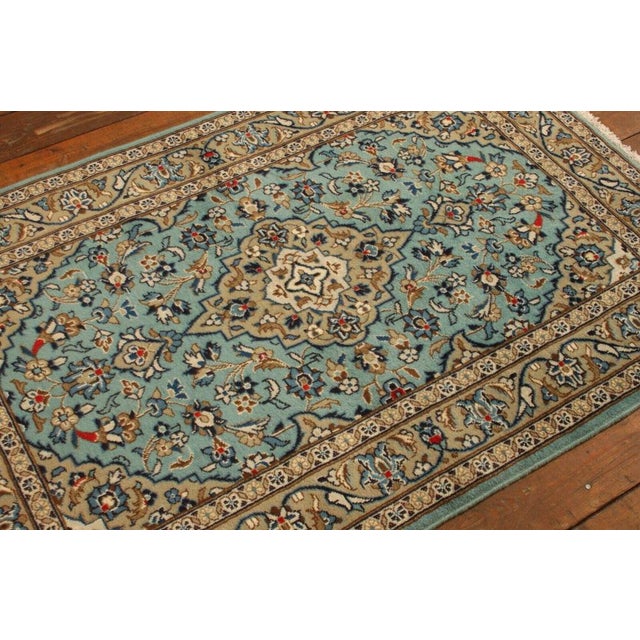 Middle Eastern Rug in Wool For Sale - Image 9 of 11