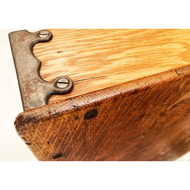 Wood 19th Century English Tiger Oak Butler's Tray Table For Sale - Image 7 of 13