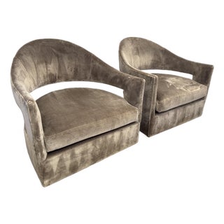 Hickory Chair Ray Booth Collection Shea Swivel Chairs, Pair For Sale