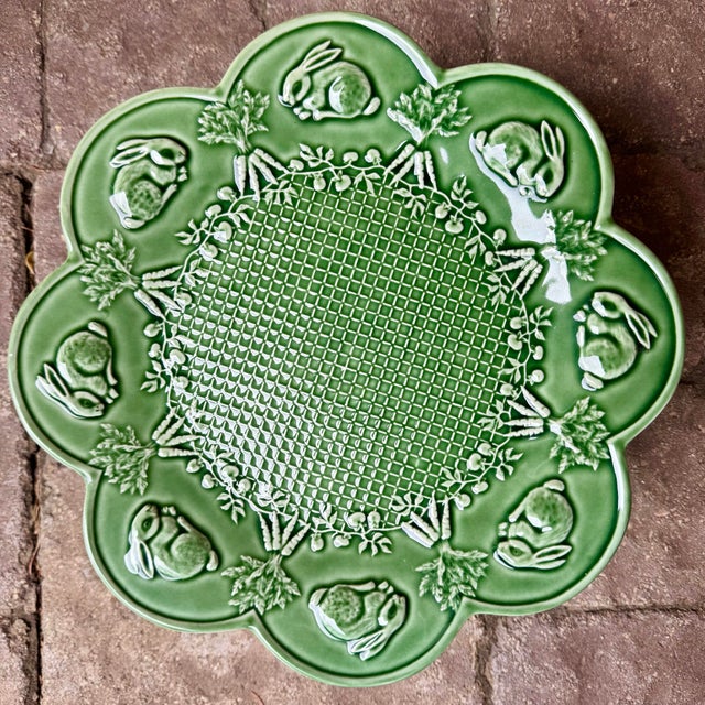 Farmhouse Bordallo Pinheiro Rabbit Green Majolica Pedestal Cake Stand / Platter — 13” For Sale - Image 3 of 8