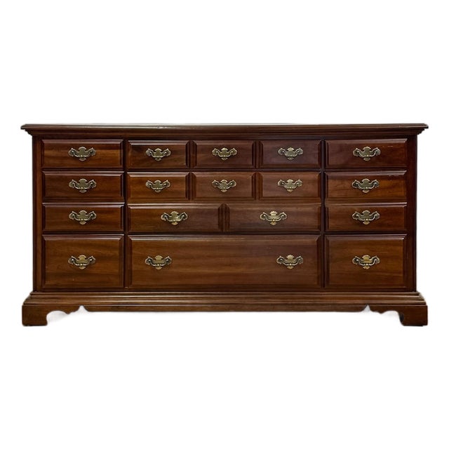 Vintage Dresser American Drew Nine Drawer Lowboy Traditional Brass Hardware For Sale