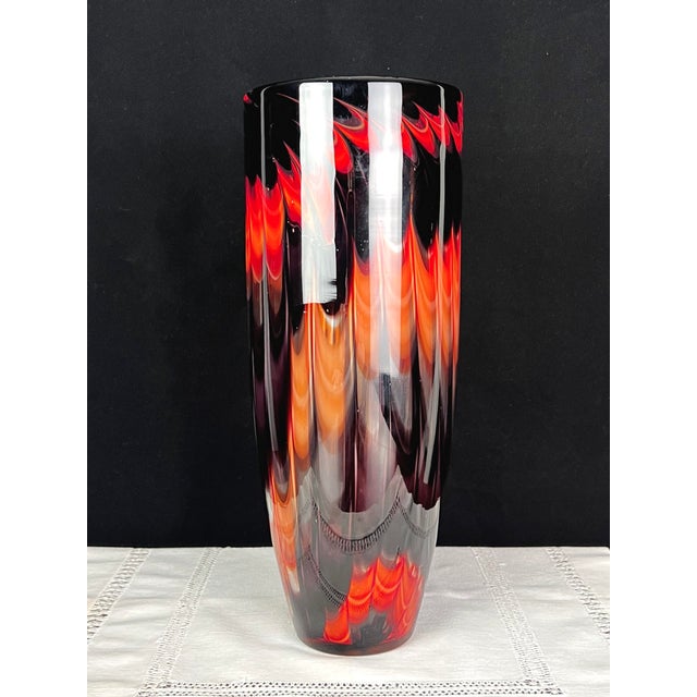 1960s Large Mid-Century Fratelli Toso Murano "Fenicio" Flame Glass Vase For Sale - Image 5 of 12