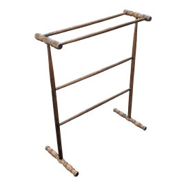 Example of Hotel Towel Racks