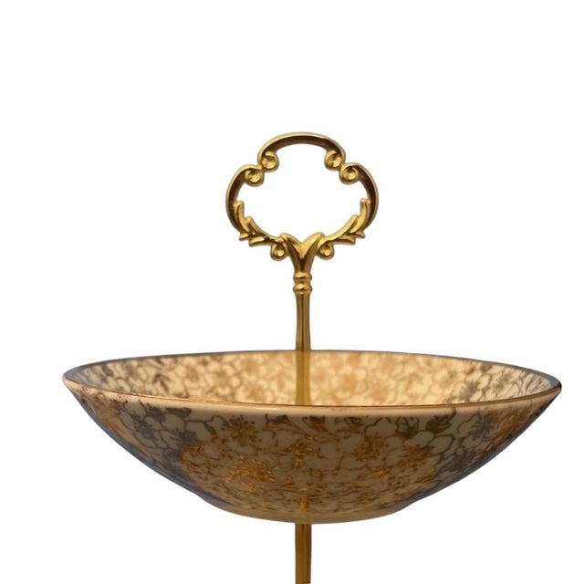 Hollywood Regency 1950s Three Tier Tidbit Platter by Homer Laughlin in 22 Kt Gold For Sale - Image 3 of 7