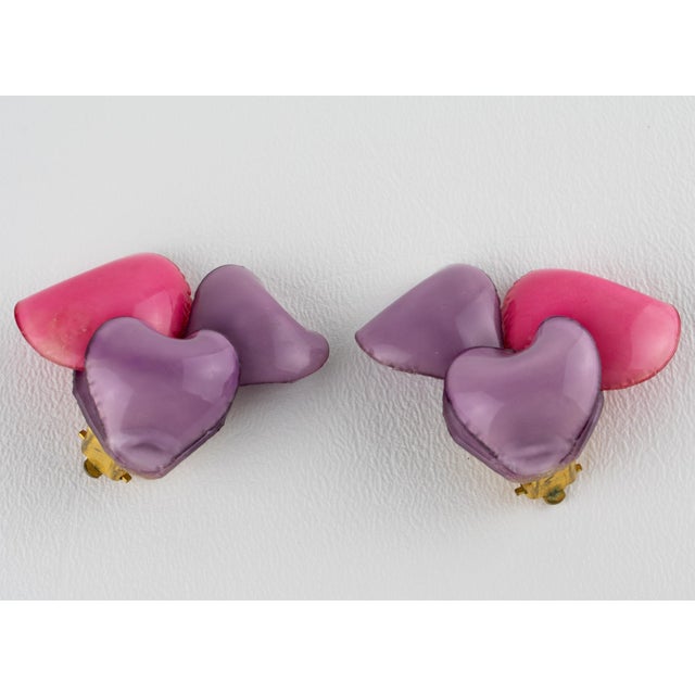Francoise Montague Lavender and Pink Heart Resin Clip Earrings For Sale - Image 4 of 7