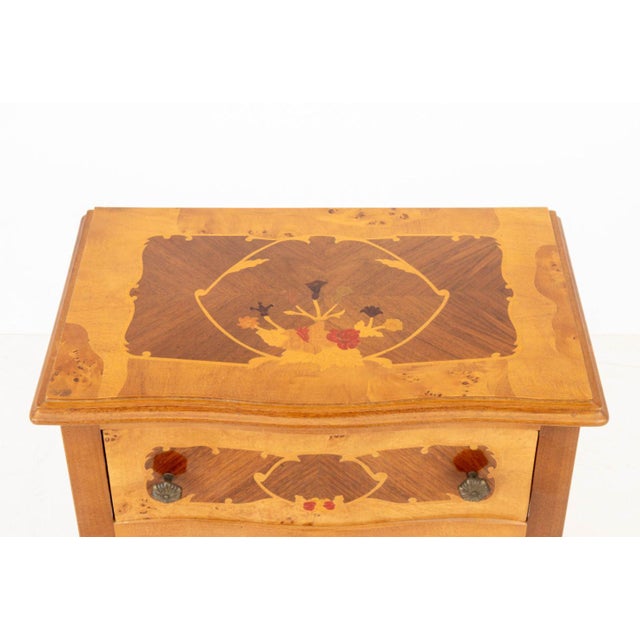 French Louis XVI Style Floral Marquetry Chest of Drawers For Sale - Image 3 of 7