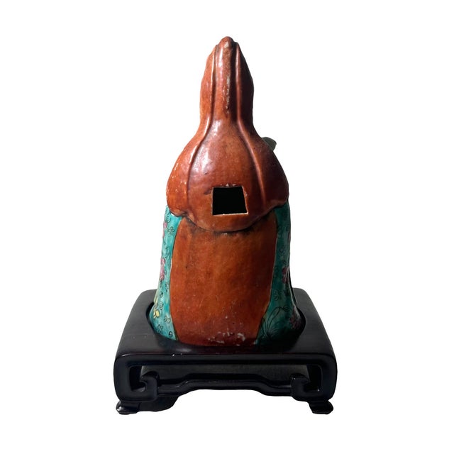 18th Century Famille Rose Statue For Sale In Tampa - Image 6 of 11