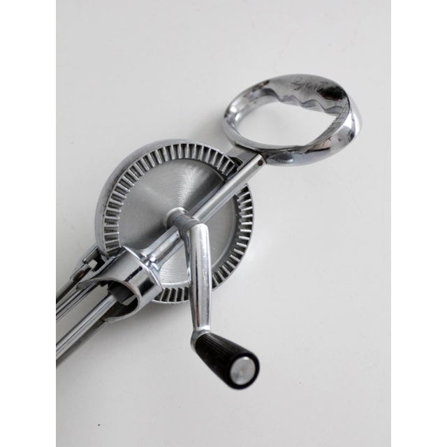 Mid-Century Modern Vintage Flint Egg Beater Hand Crank Mixer For Sale - Image 3 of 8