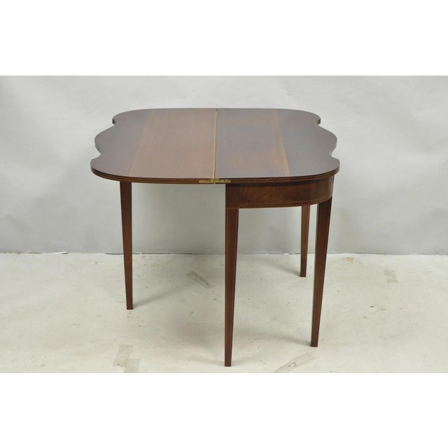 Antique Sheraton Federal Mahogany Urn Inlay Flip Serpentine Console Game Table For Sale - Image 10 of 18