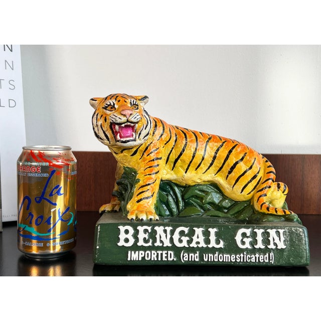 English Vintage Bengal Gin Figural Tiger Trade Advertising Display / Bottle Coaster For Sale - Image 3 of 8