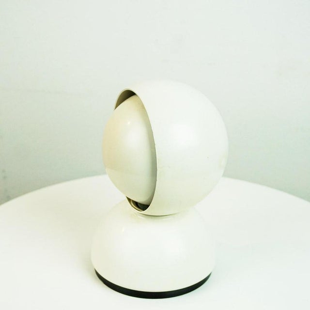 White Eclisse Table Lamp attributed to Vico Magistretti for Artemide, Italy, 1960s For Sale - Image 3 of 15