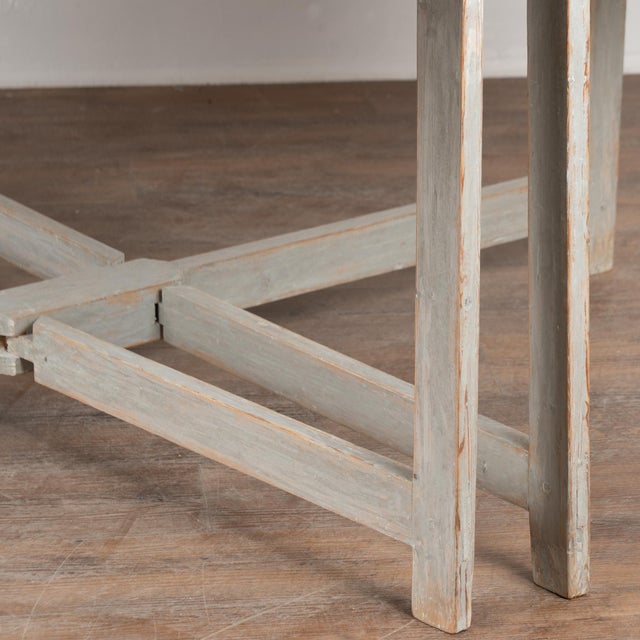Early 19th Century Swedish Painted Pine Drop-Leaf Table Gate Leg Console For Sale - Image 16 of 18