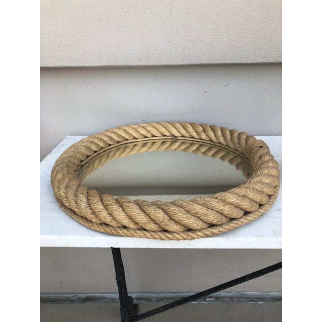Round nautical rope mirror Audoux Minet, circa 1960. Size: 18.3 inches diameter.