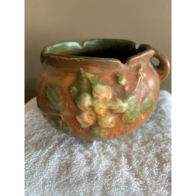 1940s 1940s Roseville Potter 653-3 White Rose Pottery For Sale - Image 5 of 5