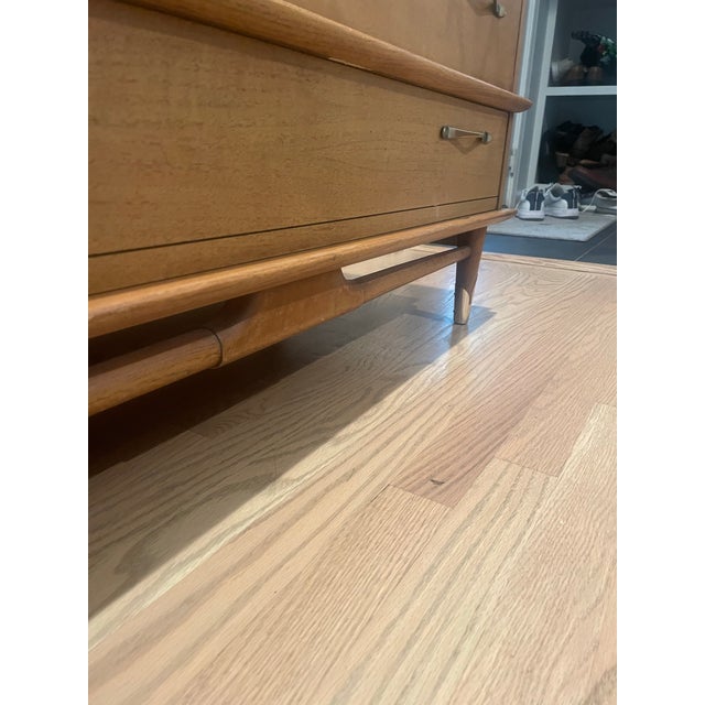 Camel 1950s Midcentury Lane Cedar Chest For Sale - Image 8 of 12