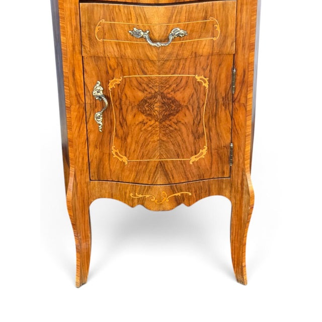 Pair of Italian Bookmatch Walnut Bedside Cabinet/ Nightstand. For Sale - Image 17 of 18