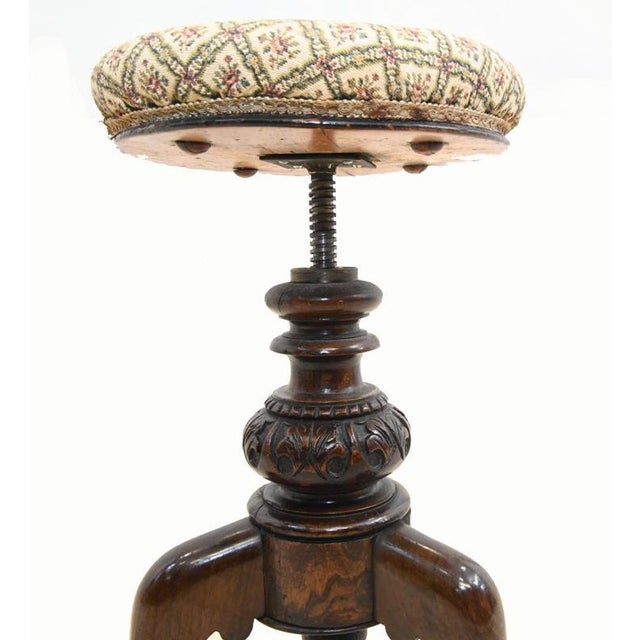 Brown Victorian Adjustable Height Piano Stool in Carved Walnut, 1860s For Sale - Image 8 of 9