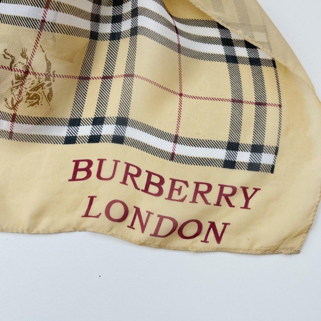 English Burberry Beige Plaid 100% Silk Scarf For Sale - Image 3 of 7