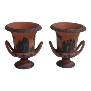 Antique 19th Century Miniature Wedgwood Rosso Antico & Basalt Neoclassical Urns or Handled Vases - A Pair