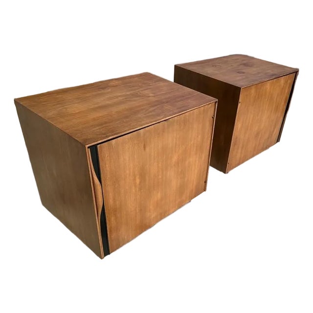 1960s Pair of Mid-Century Modern Nightstands by Richard W. Thompson for Glenn of California For Sale