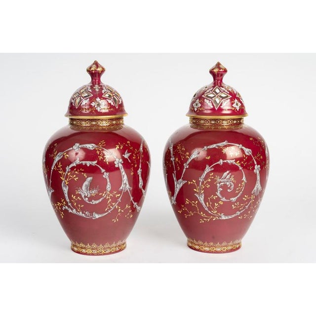 Napoleon III Lidded Vases in Painted Porcelain, 19th Century, Set of 2 For Sale - Image 4 of 11