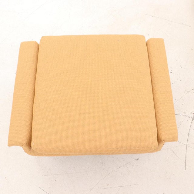 Yellow 1960's Vintage Milo Baughman Mid-Century Modern Tall Back Lounge Chair and Ottoman For Sale - Image 8 of 9