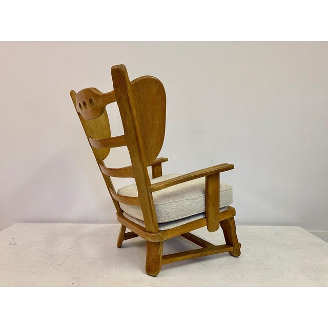 Armchair Oak Unusual shape New linen mix upholstery - Weave by Fabric and Steel, woven in Belgium Seat height 47cm Dutch...