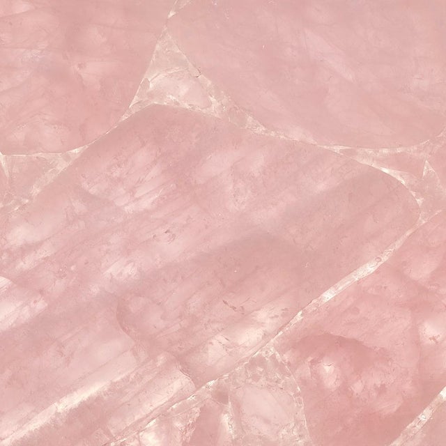 Hand-carved from soothing, natural rose quartz, this luxurious waste bin showcases the stone’s iconic soft pink hues and...