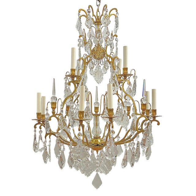 1920s 1920s 12-Light Gilt Bronze and Crystal Chandelier in French Louis XV Style For Sale - Image 5 of 11