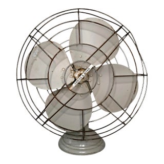 Vintage Robbins & Myers 3-Speed Metal Desk Fan, Brantford Canada, Circa 1950 For Sale