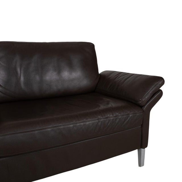 3300 Three-Seater Leather Brown Couch with Manual Function Headrest from Rolf Benz For Sale - Image 5 of 16