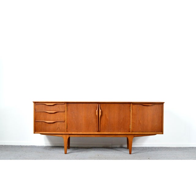 Brown Vintage Teak Sideboard from Jentique, 1960s For Sale - Image 8 of 9