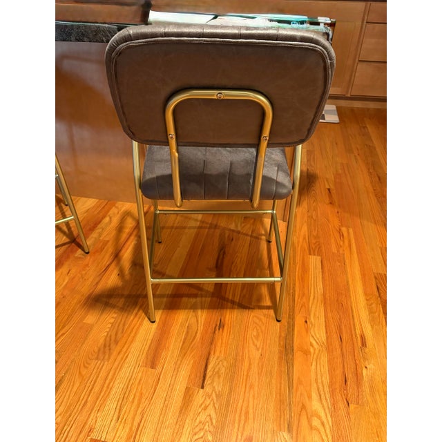 Custom Furniture Builders Modern Glam Heavy-Duty Dark Gray Faux Suede & Brass Counter Stools (300lb Capacity) - Set of 3 For Sale - Image 4 of 11