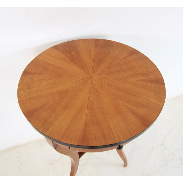 19th Century German Biedermeier Cherry Wood Side Table For Sale - Image 12 of 18