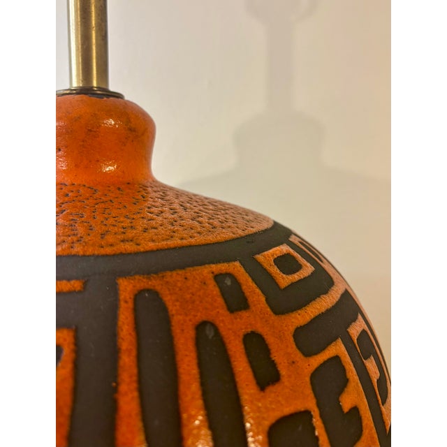 Aldo Londi Vintage Mid-Century Modern Ceramic Table Lamp - Bitossi Style For Sale - Image 4 of 8
