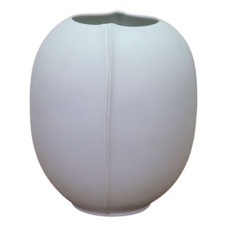 1980s German Hutschenreuther White Bisque Porcelain Bulbous Vase Urn 10" For Sale