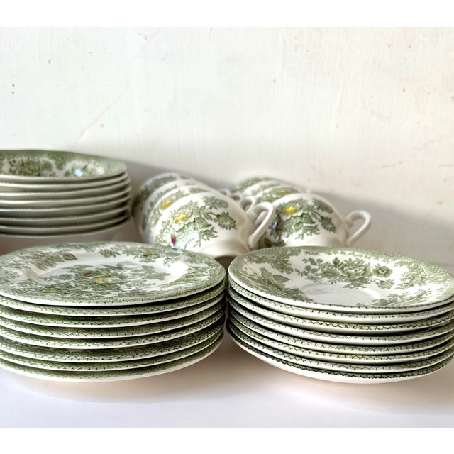 Asparagus 1960s Mid-Century Modern Enoch Wedgwood Tunstall Kent Dinnerware Set- 40 Pieces For Sale - Image 8 of 12