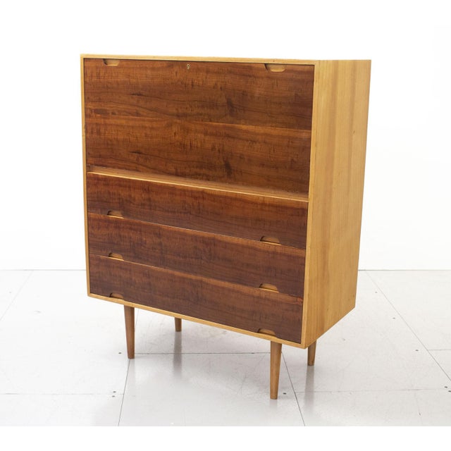 A rare Hilleplan unit J bureau designed by iconic British designer Robin Day for Hille in 1952. It has a beech frame and...
