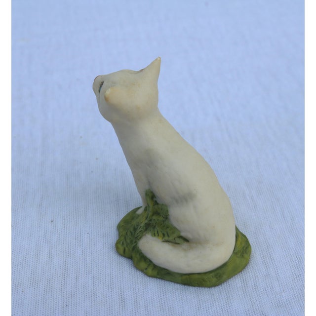 Traditional Vintage Aynsley Fine Porcelain Bisque Cat Figurine From England For Sale - Image 3 of 6