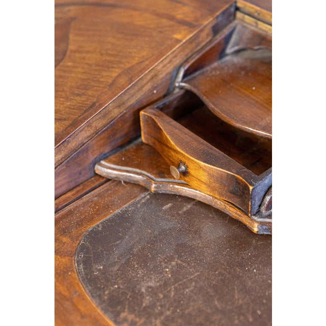 Petite French Louis XV Style Walnut Slant-Front Desk, Stamped, circa 1810 For Sale In Atlanta - Image 6 of 10