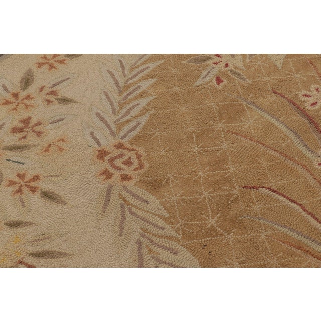 1930s Antique 20th Century Hooked Rug in Gold With Floral Wreath Design - Rug & Kilim For Sale - Image 5 of 10