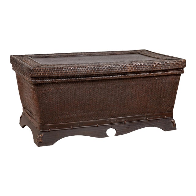 Chinese Antique Large Rattan Basket Coffee Table with Dark Brown Patina and Lid For Sale