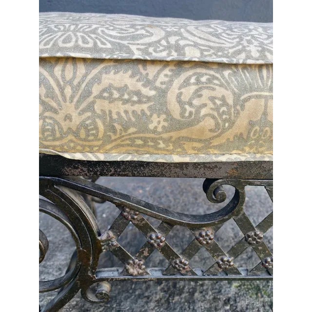 Transitional Pair Of 1900's French Iron Benches With Trelice Rosette Motif For Sale - Image 3 of 13