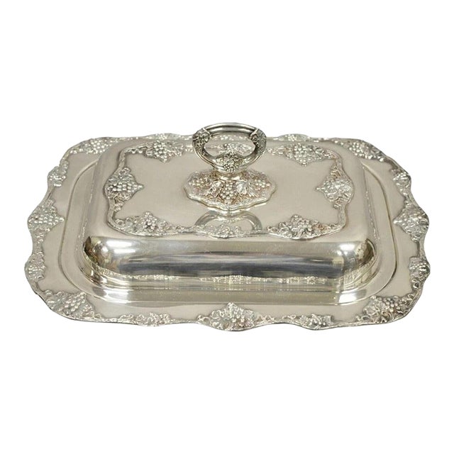 Vintage Oneida Victorian Silver Plated Grapevine Covered Vegetable Serving Dish For Sale