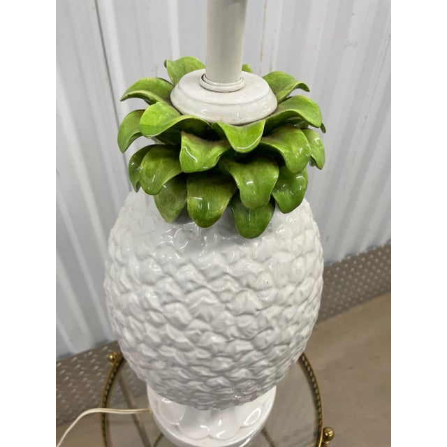 Italian 1960s Blanc De Chine White and Green Italian Pineapple Lamp For Sale - Image 3 of 5