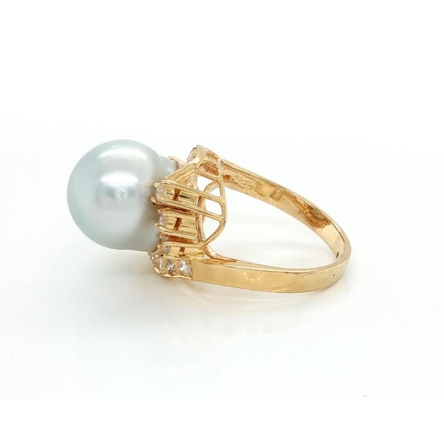 Mid 20th Century Cultured Pearl & Diamond Cocktail Ring 14k Yellow Gold Size 6.5 For Sale In Miami - Image 6 of 8