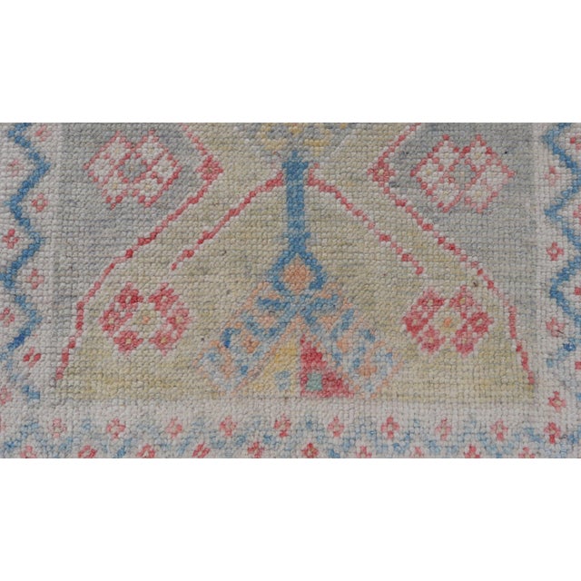 Vibrant Modern Turkish Oushak Rug Colorful Accents 2'7 X 3'5 For Sale - Image 4 of 10