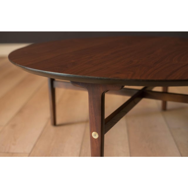 Mid Century Modern Round Walnut Coffee Table by Stanley Furniture Co. For Sale - Image 9 of 9